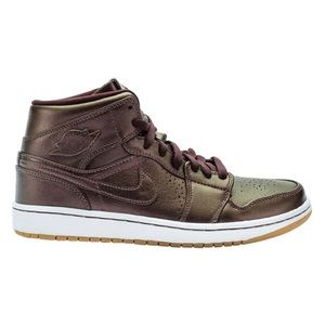 Nike Air Jordan 1 Mid Nouveau Deep Burgundy